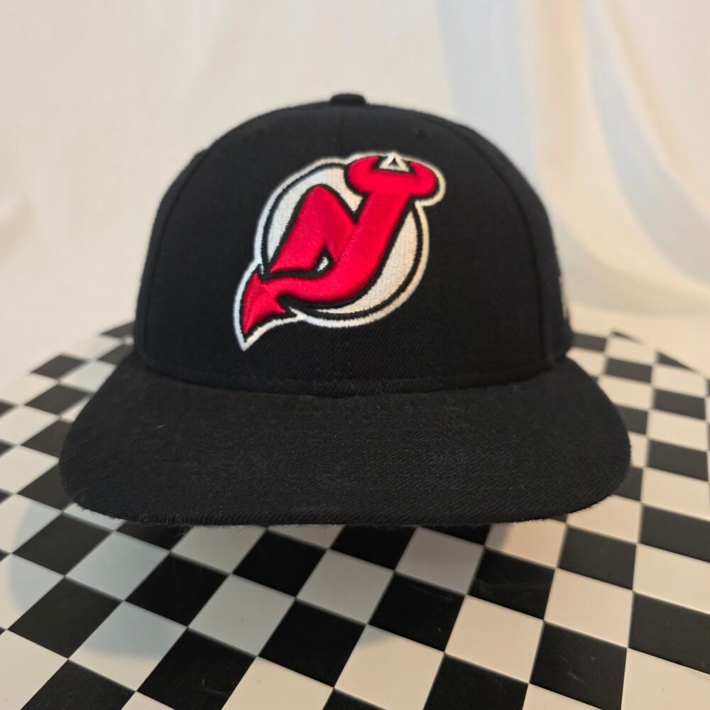 New Jersey Devils New Era 59FIFTY Fitted‎ Hat 7 5/8 Low Profile Black Cap
